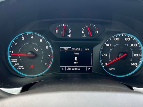 Used 2022 Chevrolet Traverse LS image 27