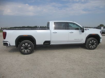 New 2026 GMC Sierra 3500 Denali w/ Denali Reserve Package