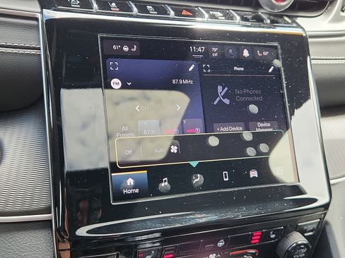 Certified 2025 Jeep Grand Cherokee Altitude AWD/4WD image 17