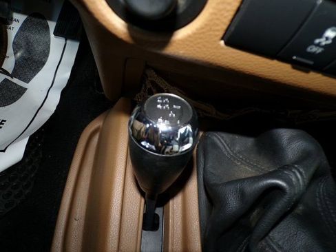 Used 2013 Jeep Wrangler Unlimited Sahara w/ Dual Top Group image 23