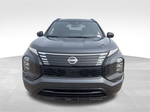 New 2026 Nissan Rogue Platinum AWD/4WD image 3