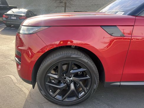 Used 2023 Land Rover Range Rover Sport SE image 13