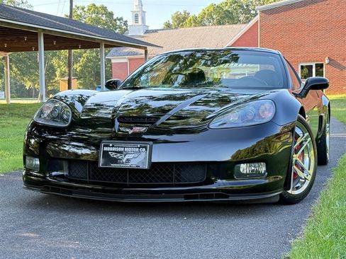 Used 2008 Chevrolet Corvette Z06 w/ Preferred Equipment Group RWD image 7
