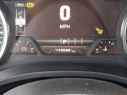 Used 2025 RAM 1500 Big Horn AWD/4WD image 17