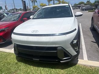 Used 2024 Hyundai Kona SEL FWD video 2