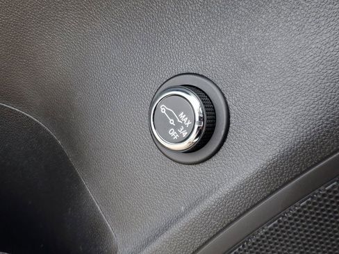 Used 2022 Buick Envision Preferred FWD image 30