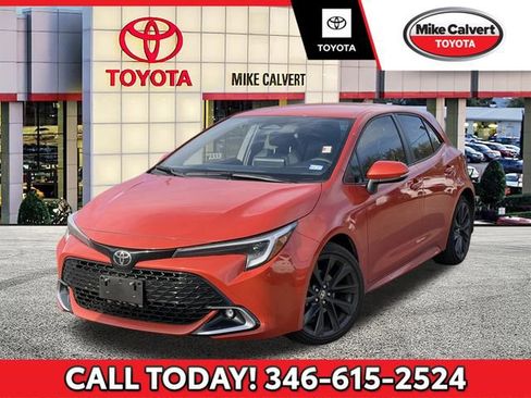 Certified 2025 Toyota Corolla XSE image 1