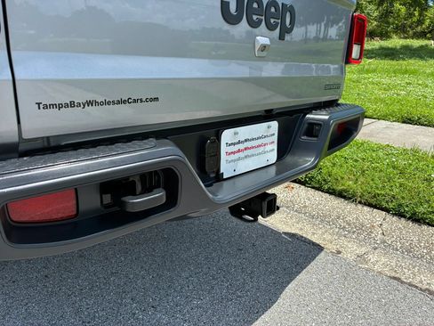 Used 2020 Jeep Gladiator Sport w/ Quick Order Package 24S AWD/4WD image 9
