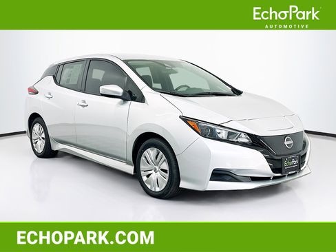 Used 2024 Nissan Leaf S image 1