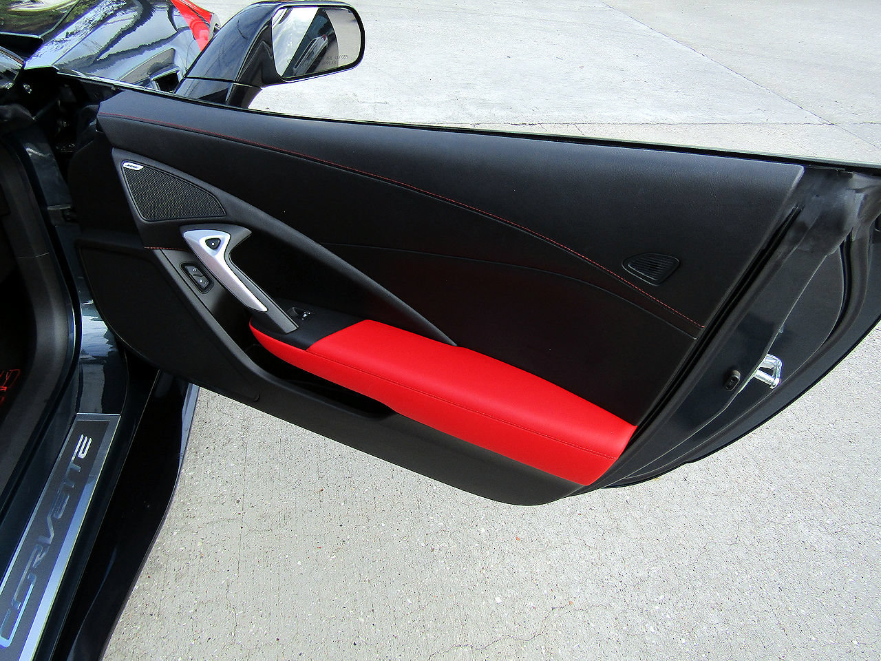 Used 2019 Chevrolet Corvette Grand Sport RWD image 14