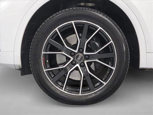 Certified 2023 Audi SQ5 Premium Plus w/ Premium Plus Package image 9