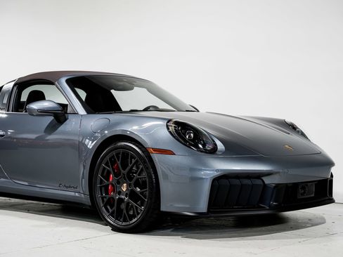 Used 2025 Porsche 911 Targa 4 GTS AWD/4WD image 46