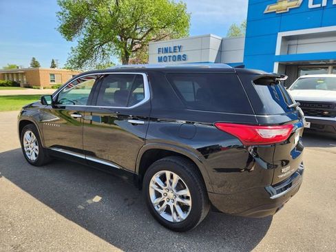 Used 2018 Chevrolet Traverse High Country AWD/4WD image 3