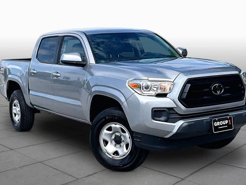 Used 2021 Toyota Tacoma SR AWD/4WD image 3