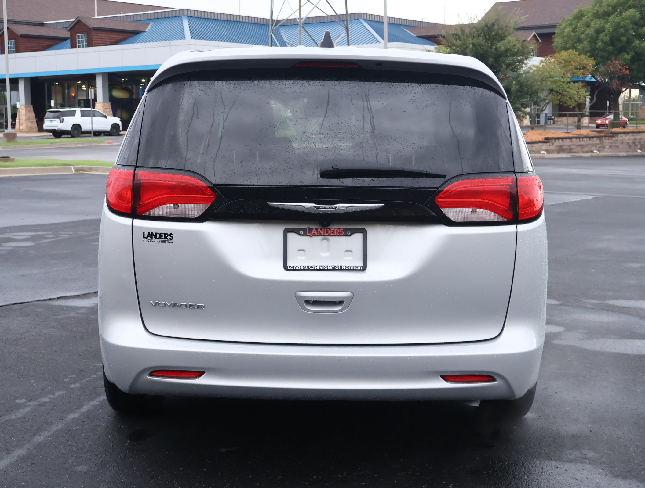 Used 2024 Chrysler Voyager LX FWD image 31