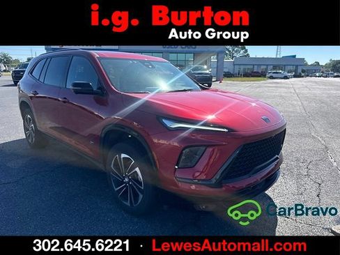 Used 2025 Buick Enclave Sport Touring FWD image 1