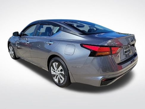 Used 2022 Nissan Altima 2.5 S w/ Driver Assist Package image 3