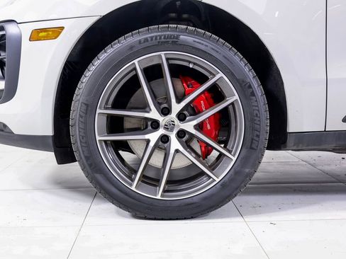 Certified 2023 Porsche Macan S w/ Premium Package AWD/4WD image 27