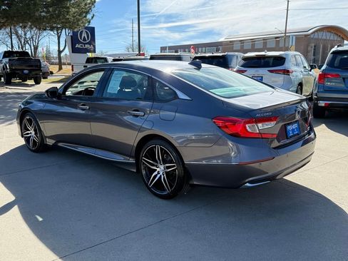 Used 2021 Honda Accord Touring image 6