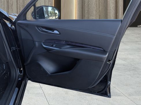 Used 2023 Cadillac XT4 Luxury w/ Cold Weather Package image 60