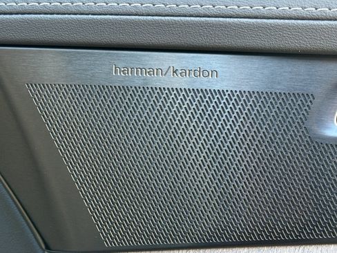 New 2026 Volvo XC90 T8 Ultra w/ Protection Package Premier image 21