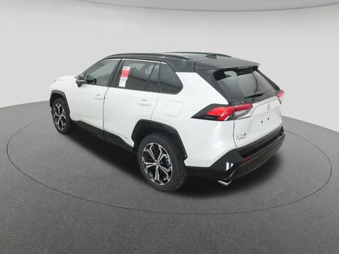 New 2025 Toyota RAV4 XSE AWD/4WD image 5