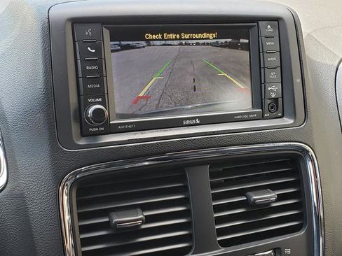 Used 2017 Dodge Grand Caravan GT FWD image 24
