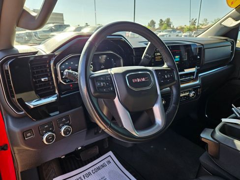 Used 2023 GMC Sierra 1500 SLE image 14