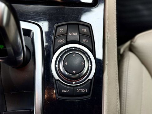 Used 2012 BMW 750Li w/ Driver Assistance Pkg RWD image 25