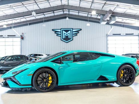 Used 2023 Lamborghini Huracan Tecnica RWD image 1