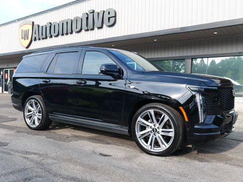 Used 2025 Cadillac Escalade Sport w/ Touring Package image 67
