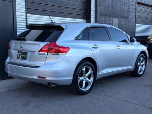 Used 2009 Toyota Venza AWD w/ Comfort Pkg image 9