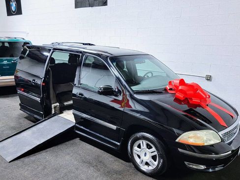 Used 2003 Ford Windstar SE image 9