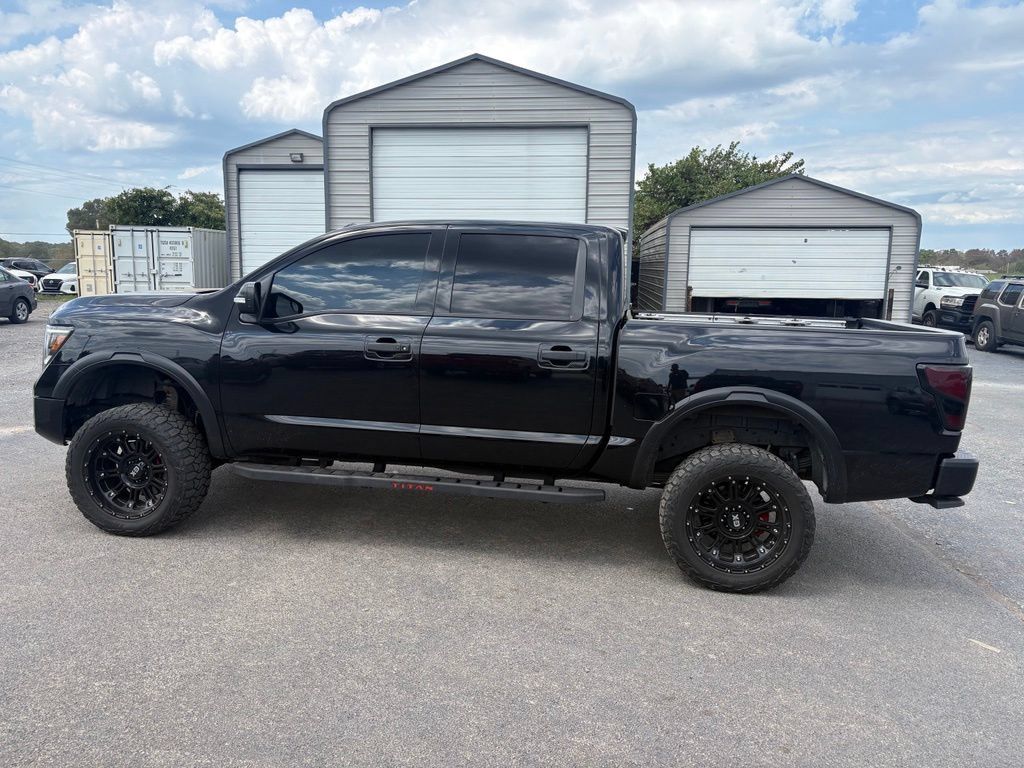 Used 2020 Nissan Titan PRO-4X w/ Pro-4x Convenience Package AWD/4WD image 8