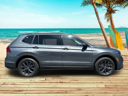 Used 2023 Volkswagen Tiguan SE image 7