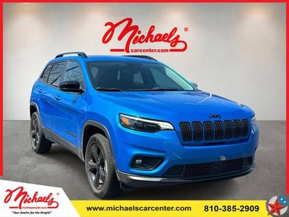 Used 2023 Jeep Cherokee Altitude Lux
