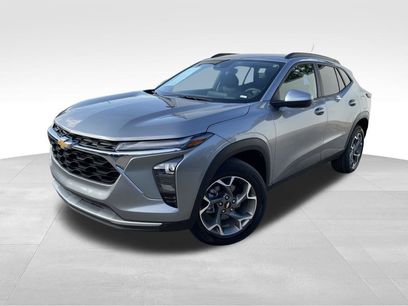 Used 2025 Chevrolet Trax LT