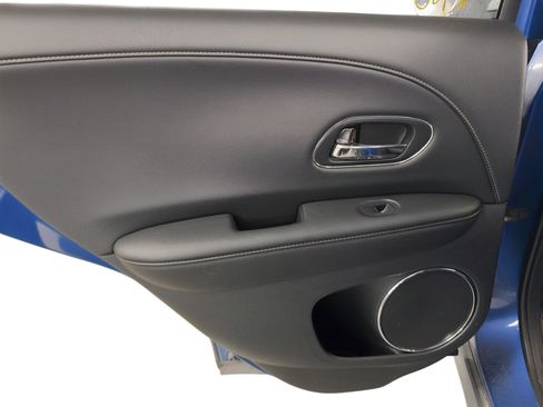 Used 2022 Honda HR-V EX-L image 17