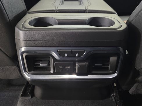 Used 2021 GMC Sierra 2500 AT4 w/ AT4 Premium Plus Package image 18