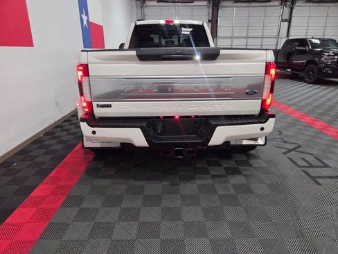 Used 2017 Ford F350 Platinum w/ Platinum Ultimate Package AWD/4WD image 26