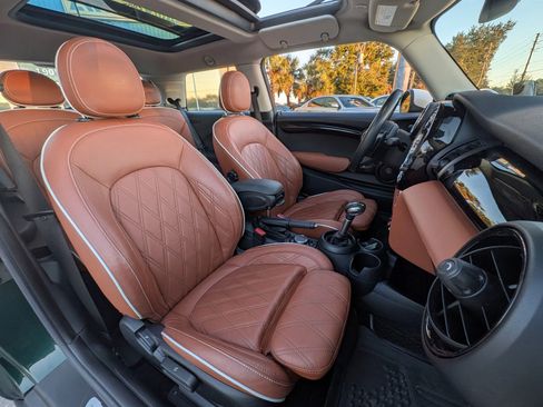 Used 2019 MINI Cooper S image 6