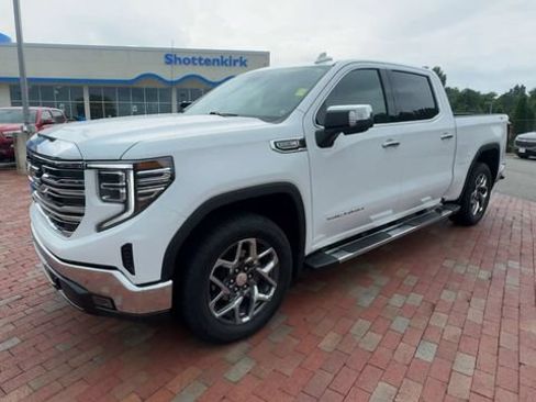 Used 2024 GMC Sierra 1500 SLT w/ SLT Premium Package AWD/4WD image 6