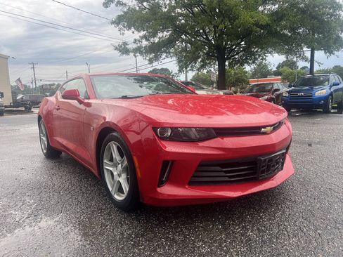 Used 2016 Chevrolet Camaro LT RWD image 2