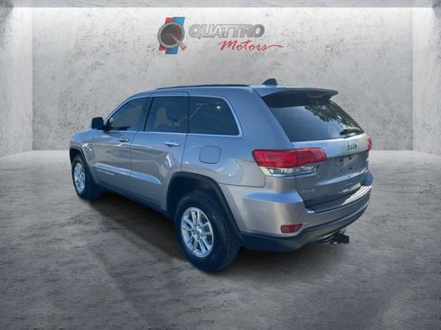Used 2018 Jeep Grand Cherokee Laredo AWD/4WD image 3