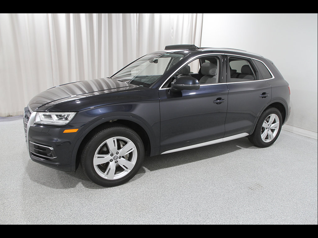 Used 2019 Audi Q5 Prestige w/ Prestige Package AWD/4WD image 3