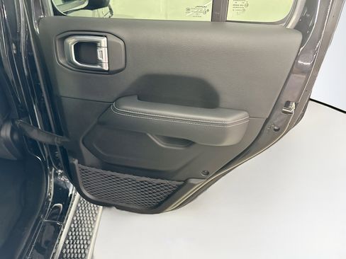 Used 2023 Jeep Wrangler Sahara w/ Cold Weather Group image 28