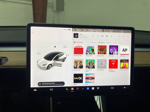 Used 2020 Tesla Model 3 Long Range image 13