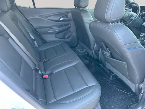 Used 2025 Buick Envista Sport Touring w/ Convenience I Package FWD image 22