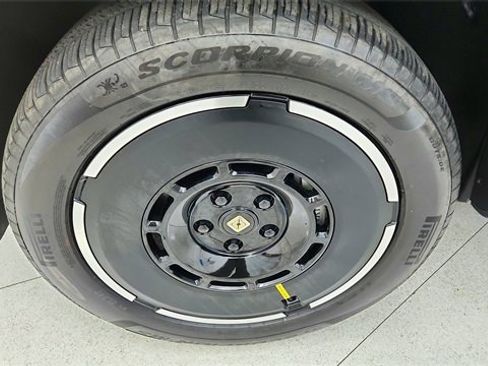 Used 2025 Rivian R1S Adventure image 61