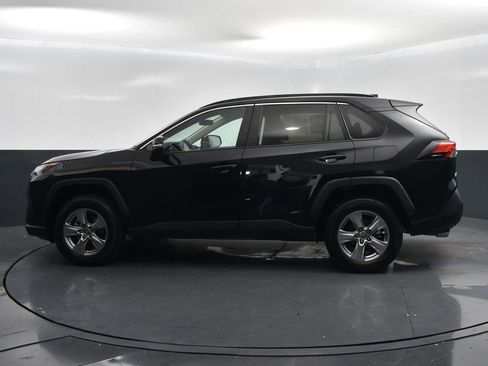 Used 2024 Toyota RAV4 XLE FWD image 3